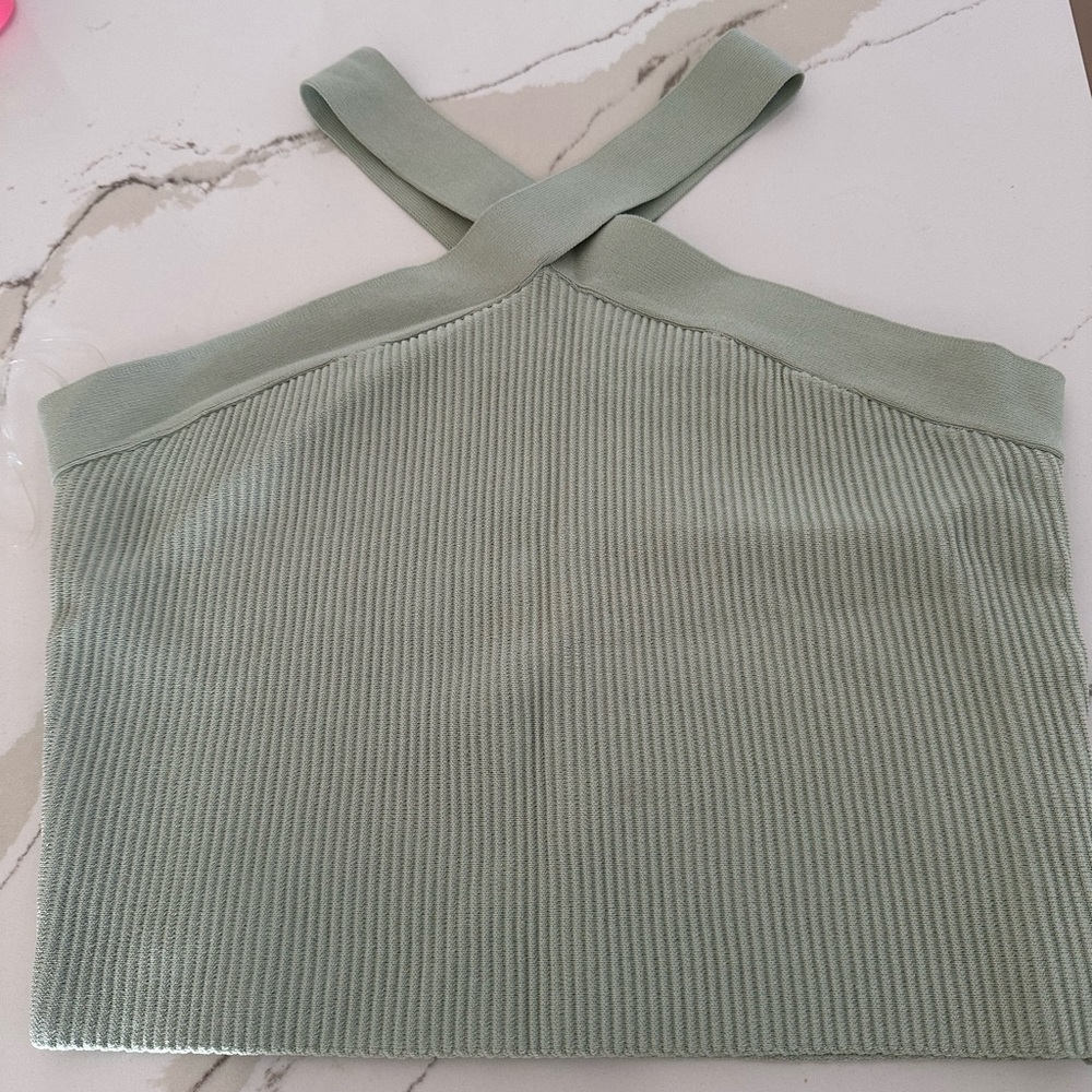 Sleek Ribbed Knit Crop Top - Light Green